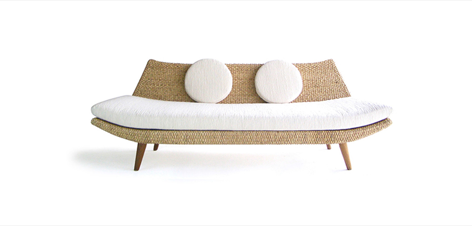 The Gregor Jenkin Studio 
functions as a kind of engineering 
enviroment - a systematic 
workshop that sets out to come up with solutions to cer